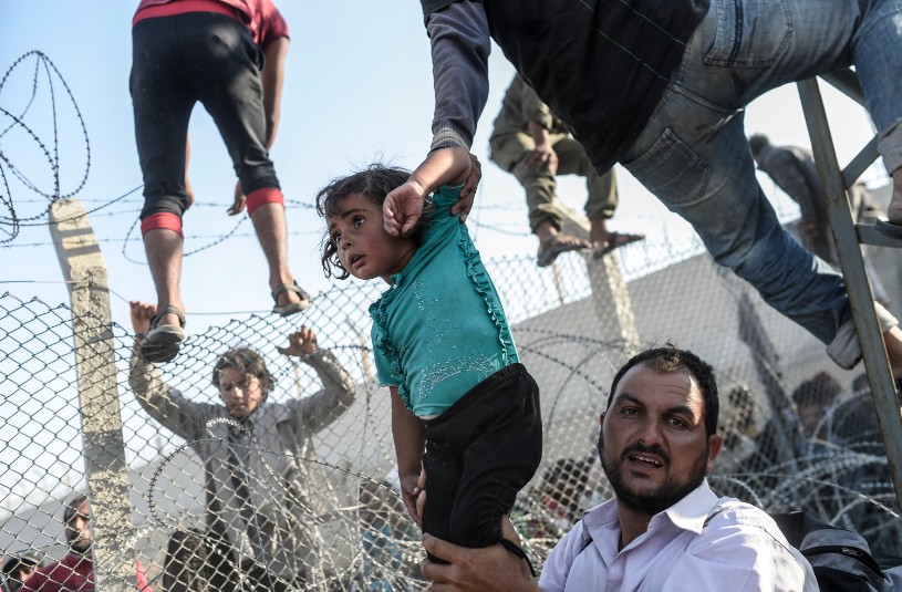 p73-bulent-kilic-broken-border-13-15-june-sanliurfa-turkey-01